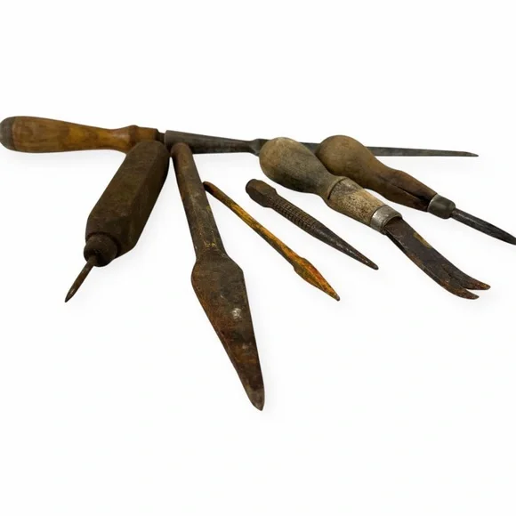 Vintage Woodworking Tool Lot Awls Chisels Gouge Tack Puller 12” - Rustic Decor - Picture 3 of 12